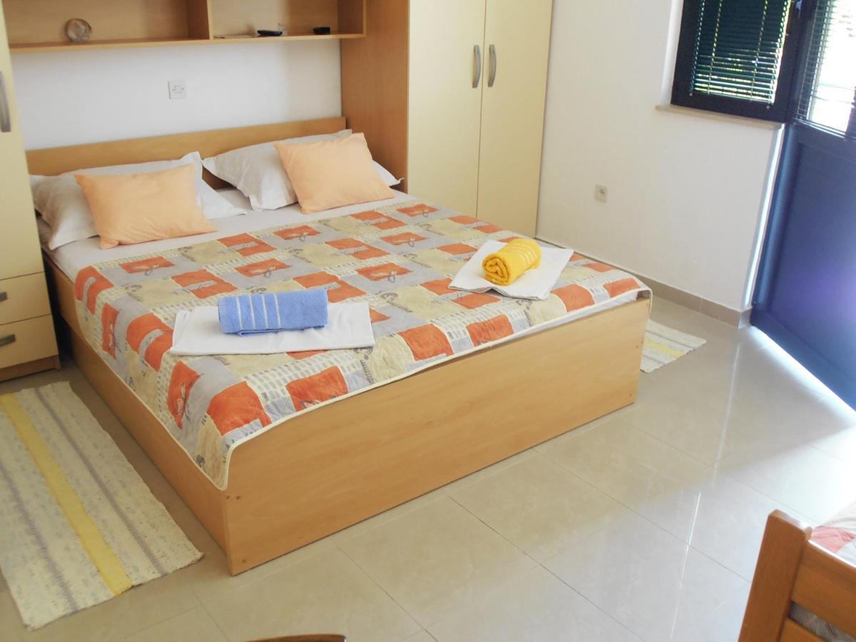 Apartment Villa Besker Makarska Exterior foto